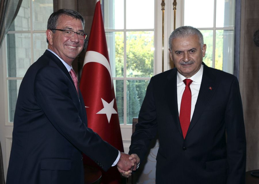 Turecký premiér Binali Yildirim. 
