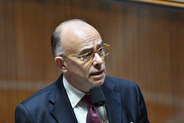 Bernard Cazeneuve, ministr vnitra Francie. Bernard Cazeneuve, ministr vnitra Francie.