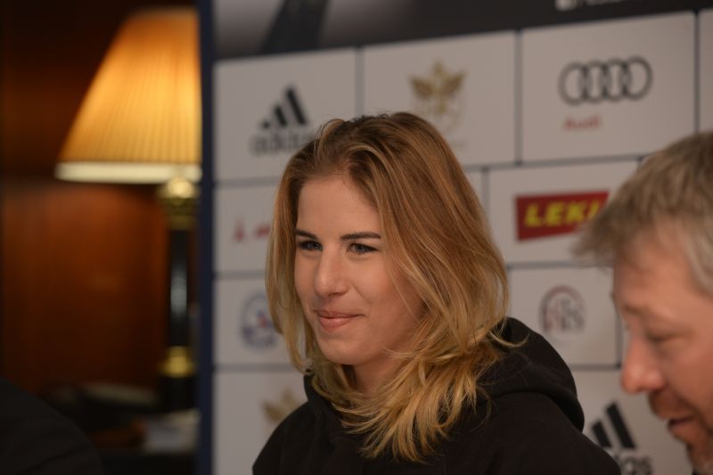 Sněhová královna Ester Ledecká.