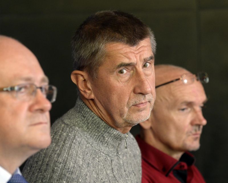 "Kritika je obrovská, samozřejmě se mi to nelíbí, necháme to prošetřit. Pokud se to potvrdí, samozřejmě budeme proti tomu," řekl rozhlasu k situaci ohledně hospodaření Českého svazu bojovníků za svobodu ministr financí Andrej Babiš (ANO).