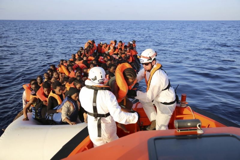 Migranti na cestě do Evropy.
