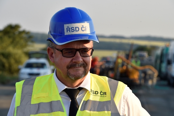 Ministr dopravy Dan Ťok.