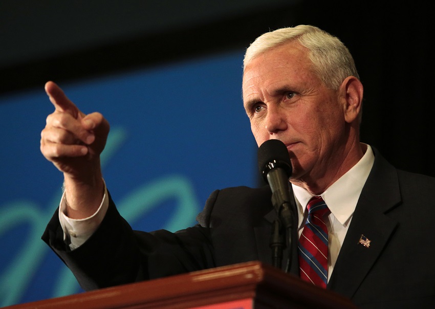 Republikánský kandidát na viceprezidenta Mike Pence.