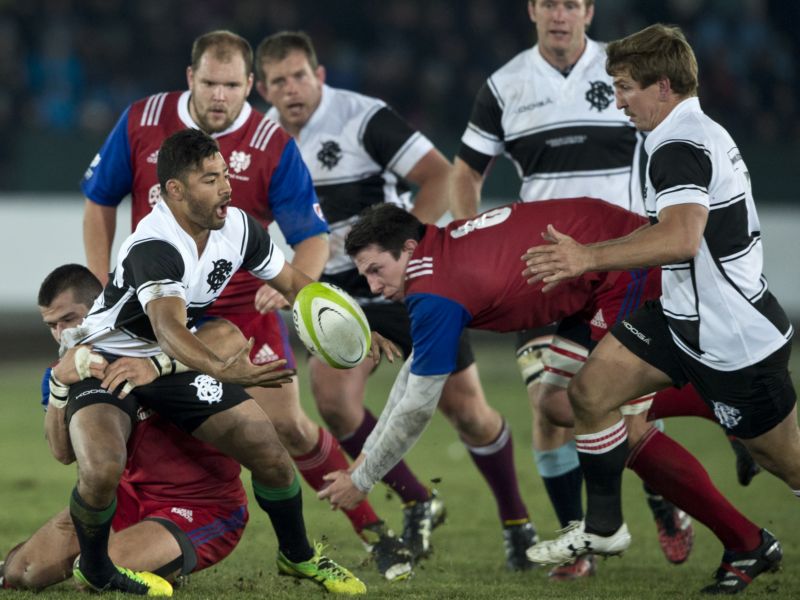 Exhibiční utkání v ragby ČR - Barbarian FC uspořádané 8. listopadu v Praze v rámci oslav 90 let českého ragby.