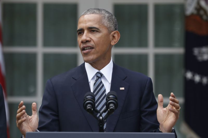 Dosluhující prezident Barack Obama. 