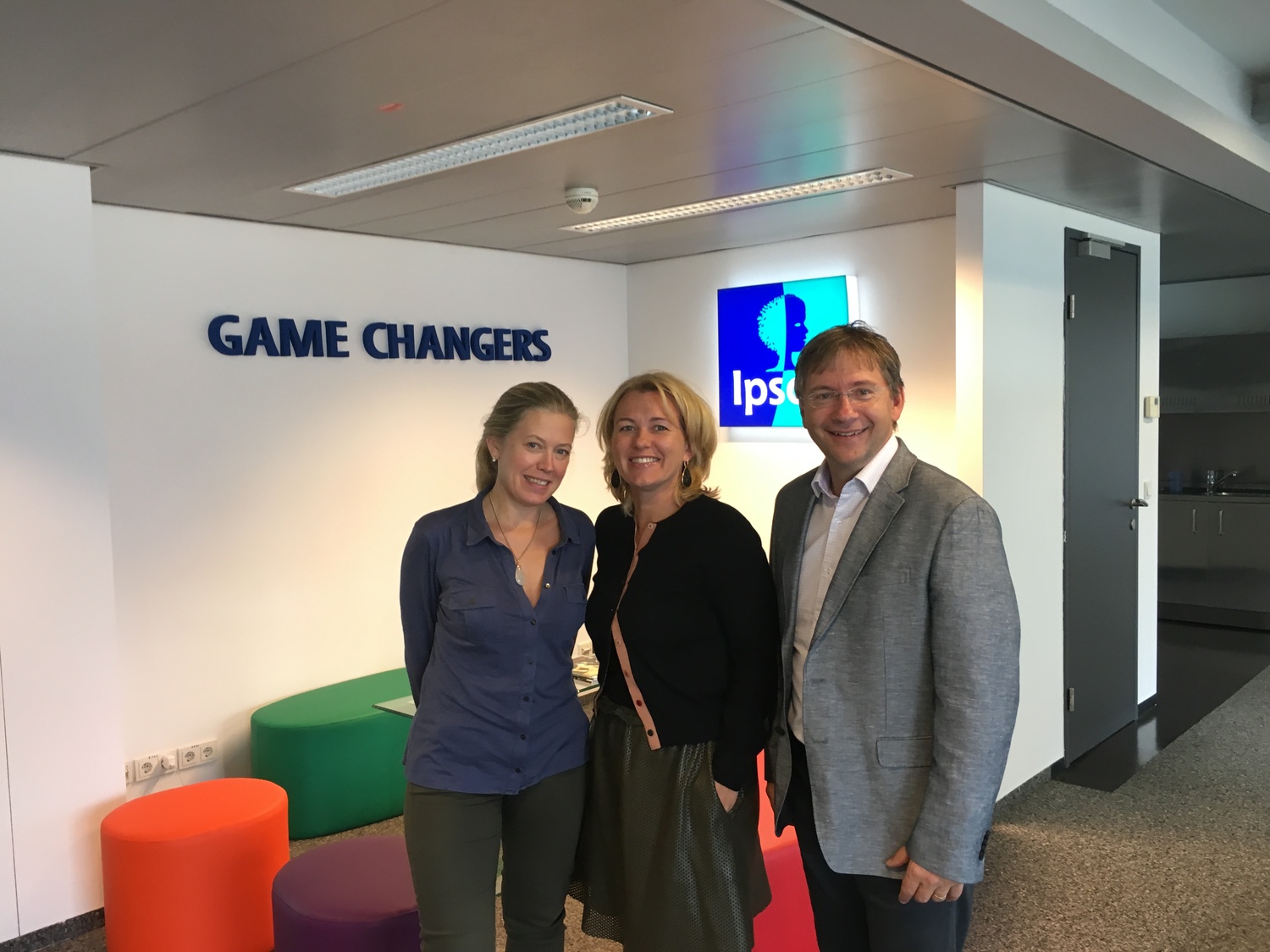 Zleva: Julia Schober, Karoline Sederl-Bartosch (CEO Ipsos Austria) a Radek Jalůvka (CEO Ipsos Central Europe Cluster)
