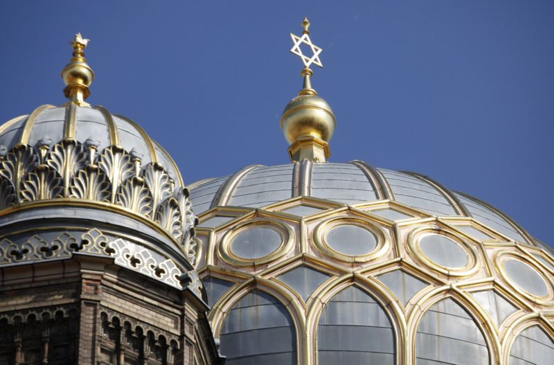 Na seznamu neonacistů jsou adresy židovských zařízení včetně synagog.