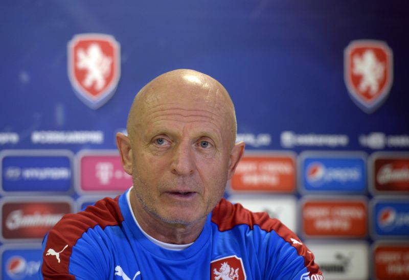 Trenér české fotbalové reprezentace Karel Jarolím.