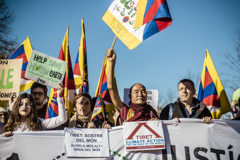 Demonstrace proti globálnímu oteplování v Barceloně (ilustrační foto).