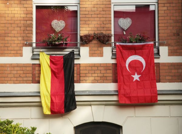Počet Turků žádajících azyl v Německu se více než zdvojnásobil.