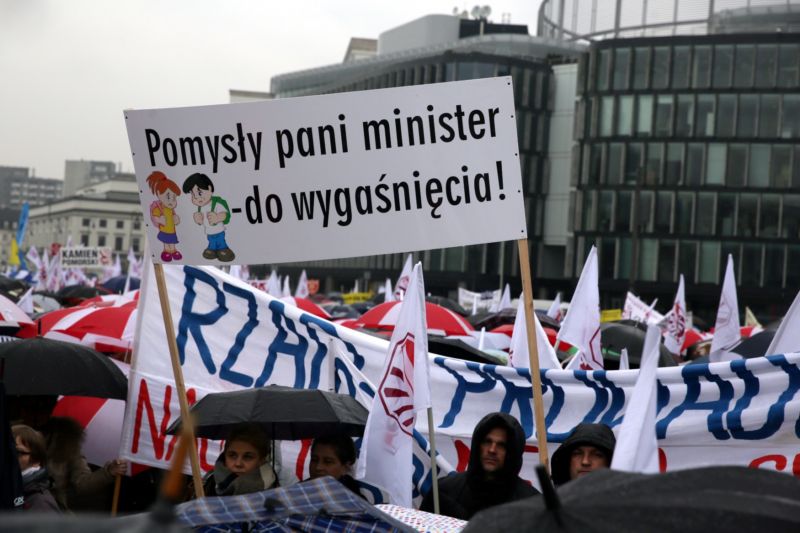 Demonstrace ve Varšavě. 