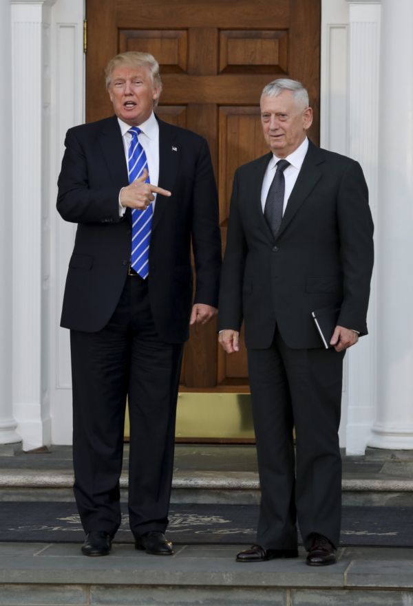 Donald Trump s Jamesem Mattisem. 