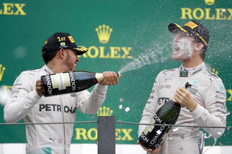 Lewis Hamilton a Nico Rosberg. Kdo získá titul mistra světa? Lewis Hamilton a Nico Rosberg. Kdo získá titul mistra světa?