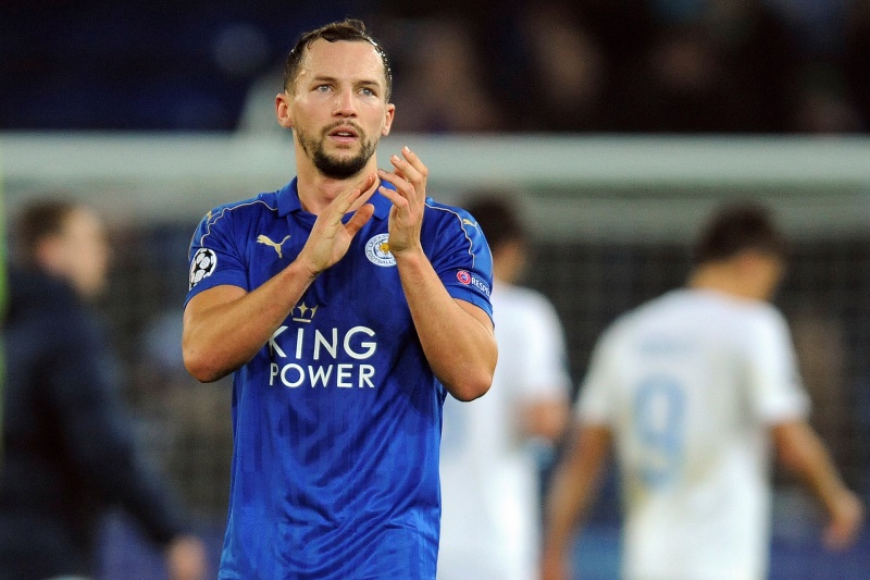 Fotbalisté Leicesteru hned při první účasti v Lize mistrů postoupili do osmifinále. Trenér Ranieri doufá, že výkony si přenesou i do Premier League. Fotbalisté Leicesteru hned při první účasti v Lize mistrů postoupili do osmifinále. Trenér Ranieri doufá, že výkony si přenesou i do Premier League.