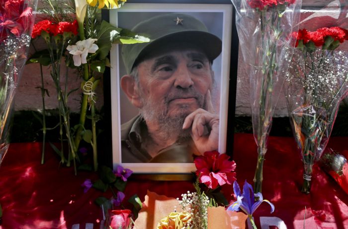 Fidel Castro zemřel v devadesáti letech.
