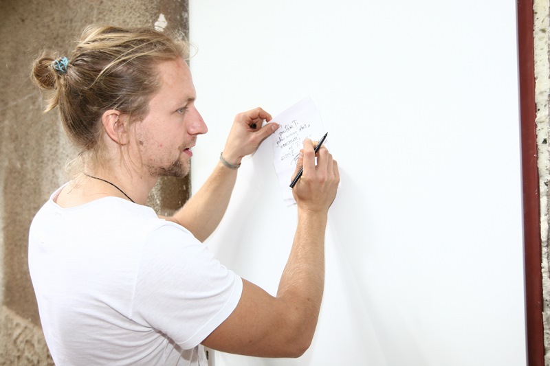 Zpěvák Tomáš Klus.