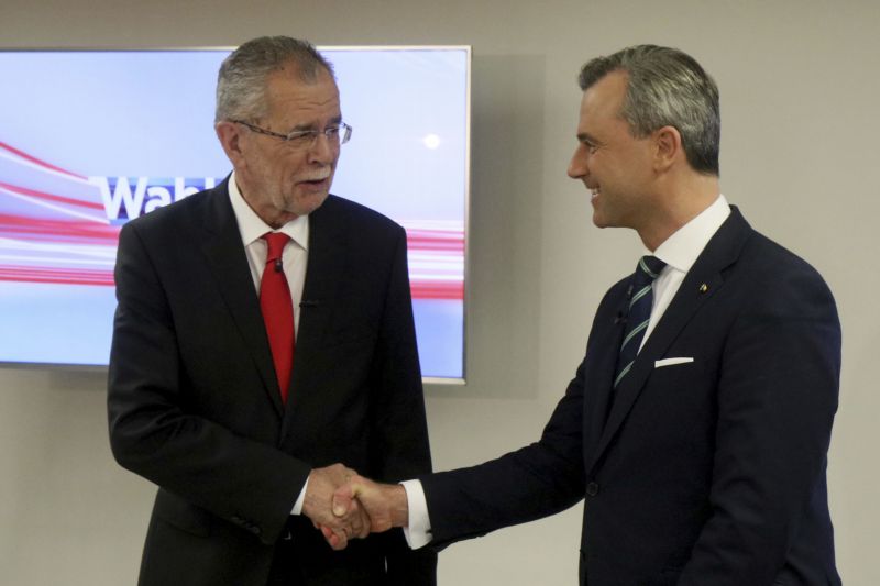 Alexander Van der Bellen (vlevo) a Norbert Hofer.
