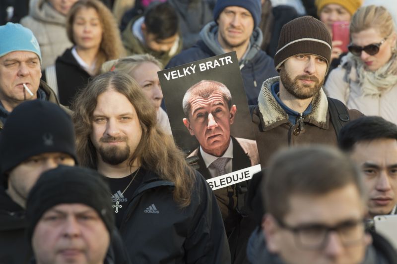 Shromáždění s názvem Za pět minut 12. 