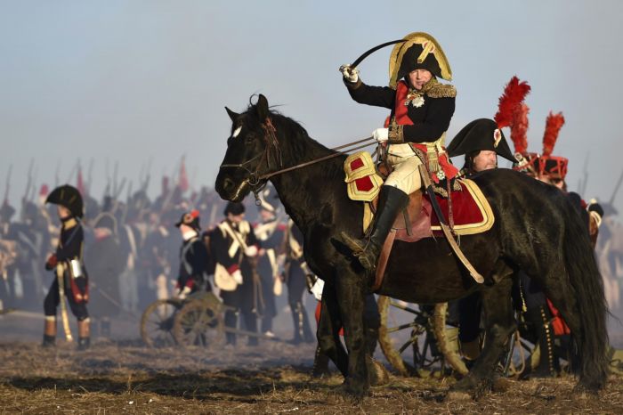 Napoleona ztvárnil opět Mark Schneider.