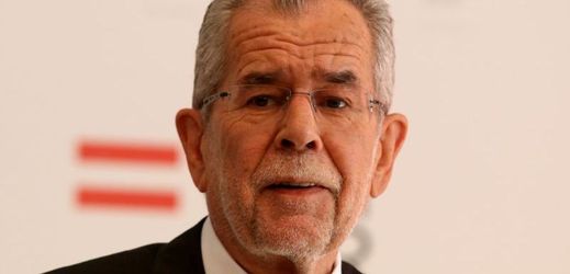 Alexander Van der Bellen.