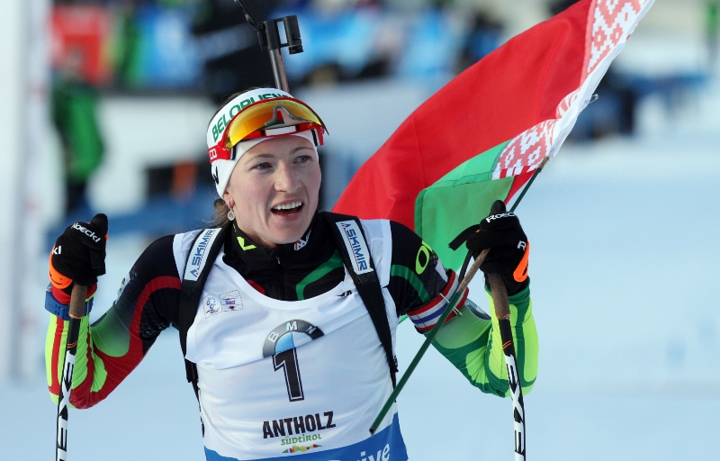 Běloruská biatlonistka Darja Domračevová se v lednu v Oberhofu vrátí po více než roční pauze do Světového poháru.
