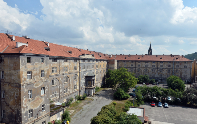 Bývalá kasárna v pražském Karlíně.