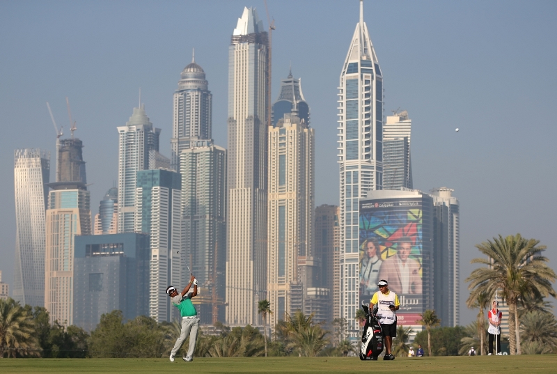 Na závěrečném letošním turnaji golfové série Ladies European Tour v Dubaji zkolaboval a zemřel nosič holí. 