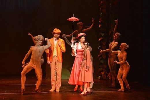 Inscenace Mary Poppins.