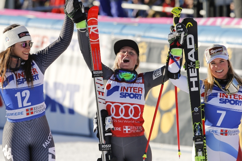 Vítězná trojice obřího slalomu v Sestriere. 