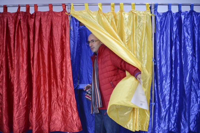 Volby v Rumunsku podle odhadů ovládli sociální demokraté.