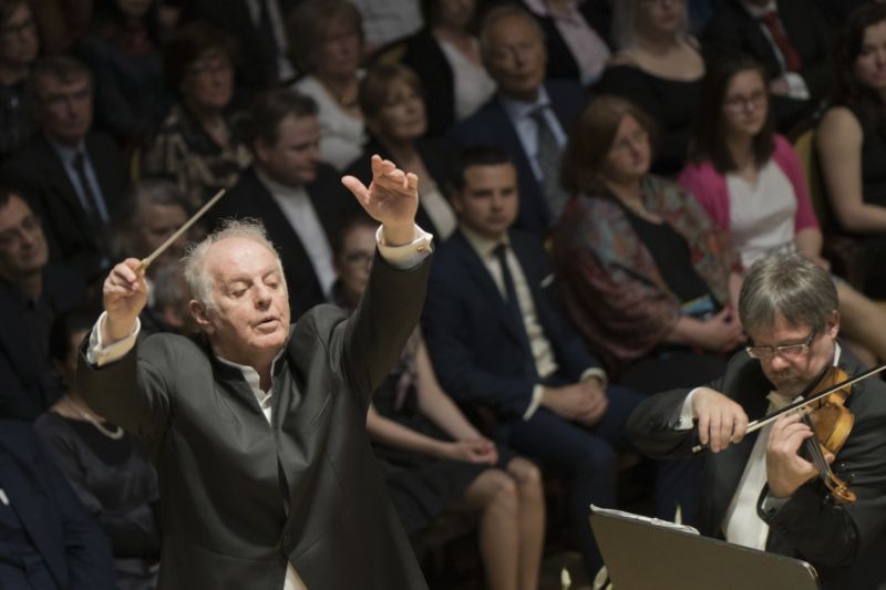 Dirigent Daniel Barenboim.