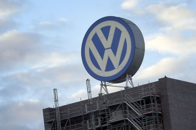 Koncern Volkswagen bude mluvit anglicky.