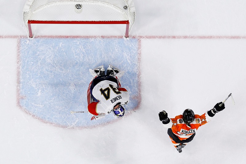 V NHL už prodloužení tři na tři hrají. A diváci i hráči si změnu pochvalují. V NHL už prodloužení tři na tři hrají. A diváci i hráči si změnu pochvalují.