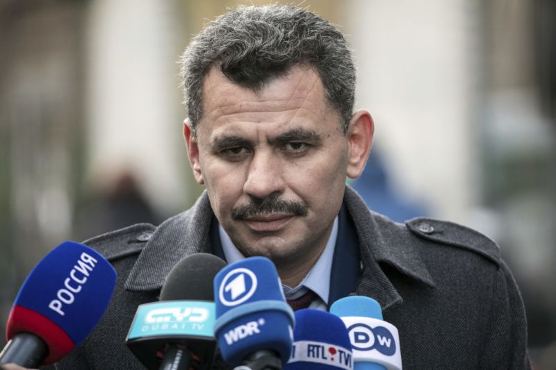 Starosta východní části zkoušeného města Brítá Hádží Hasan.
