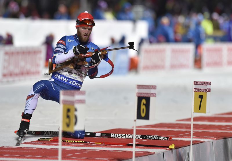 Smutný Michal Šlesingr odjíždí z pokažené ležky.