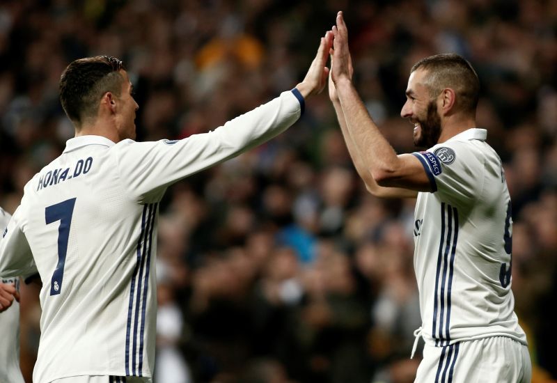 Častý obrázek letošní sezony - radující se hráči madridského Realu.