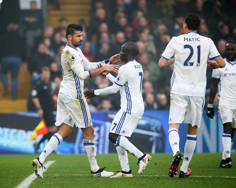 Fotbalisté Chelsea vyhráli v anglické lize po jedenácté v řadě.
