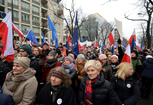 Protest před ústavním soudem.