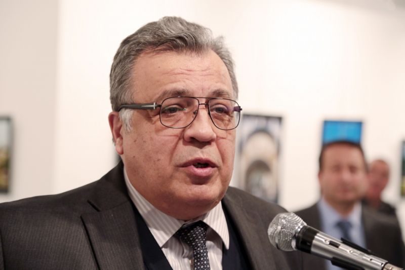 Zavražděný ruský velvyslanec Andrej Karlov.