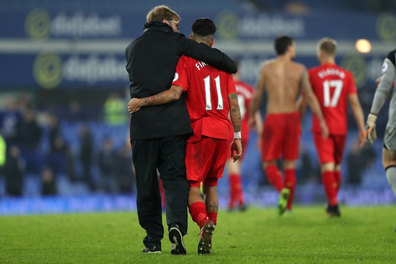 Hvězda Liverpoolu v objetí se svým trenérem