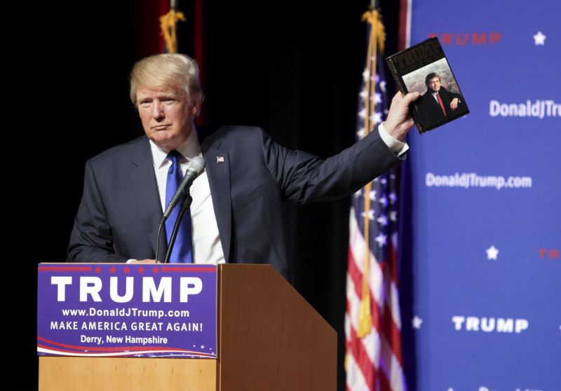 "Nemůžeme nadále přihlížet, jak se s Izraelem jedná s naprostým pohrdáním a neúctou," napsal na twitteru Donald Trump.