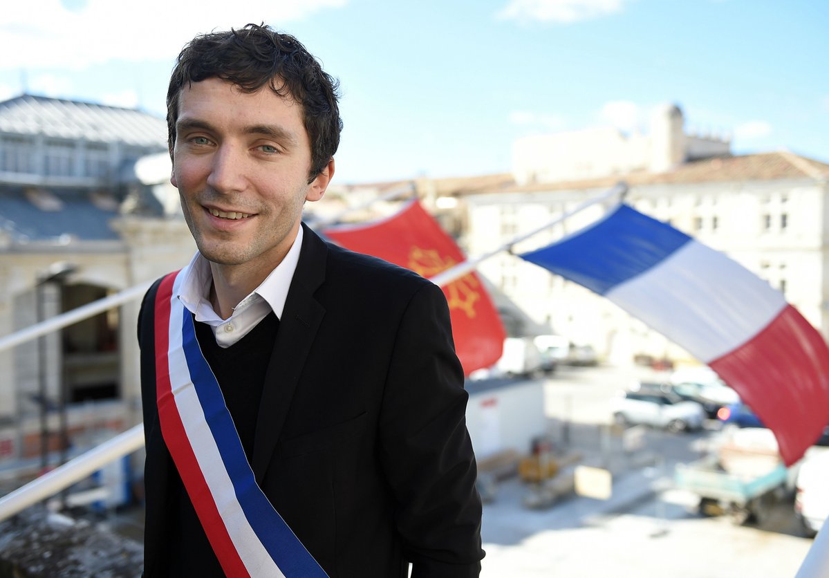 Starosta Julien Sanchez.