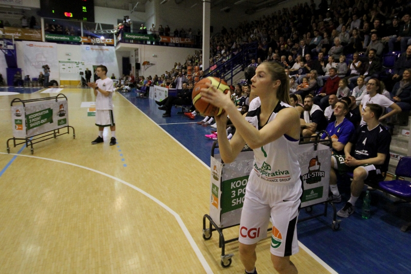 Karolína Elhotová byla nejpřesnější i mezi mužskými kolegy.