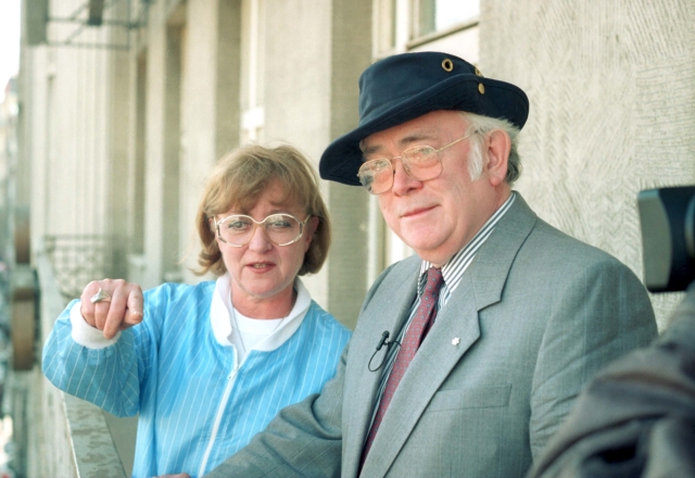 Manželé a spisovatelé Josef Škvorecký a Zdena Salivarová na snímku z roku 1994.