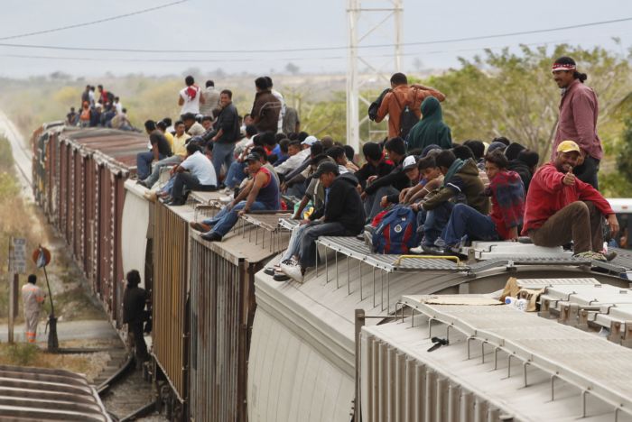 Z Itálie do Německa migranti často putují v nákladním vlaku.
