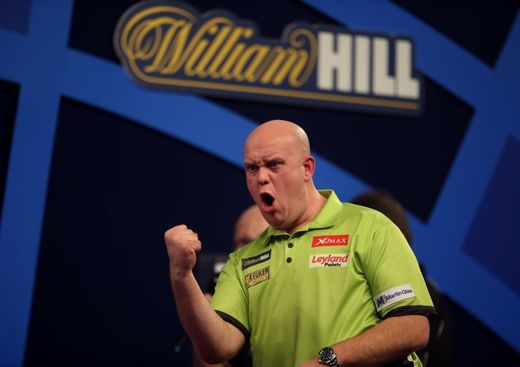 Nový mistr světa v šipkách Nizozemec Michael van Gerwen.