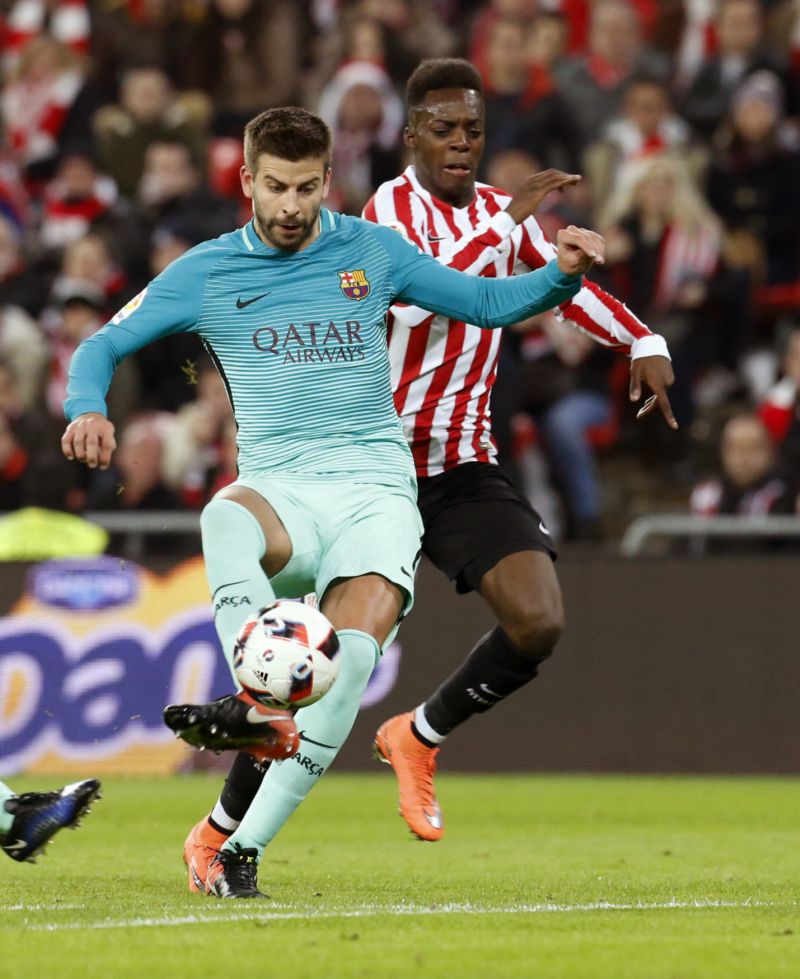 Obránce Barcelony Gerard Piqué.
