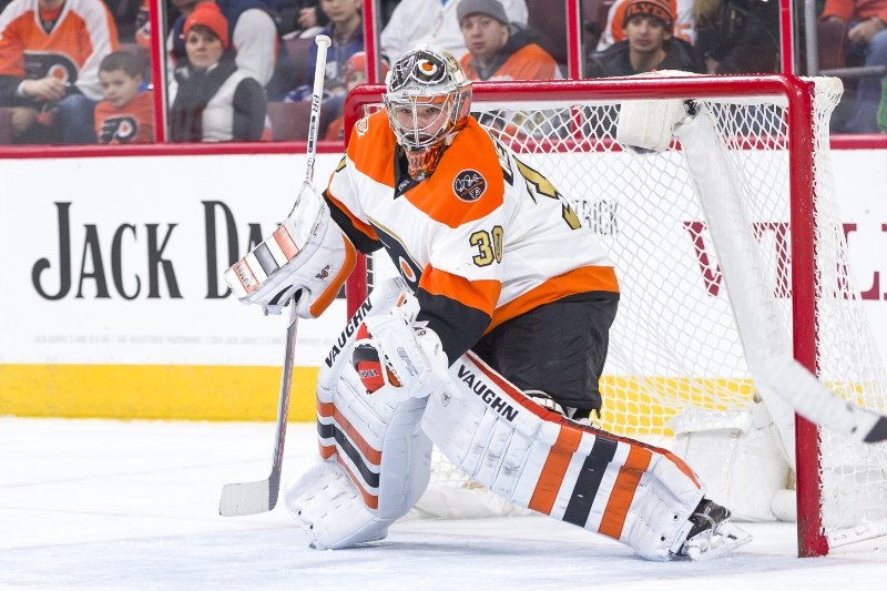 Český brankář Michal Neuvirth se po dvou měsících vrátil do brány Philadelphie a pomohl svému týmu k výhře nad Tampou.