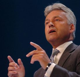 Náměstek britského ministerstva zahraničí Alan Duncan.