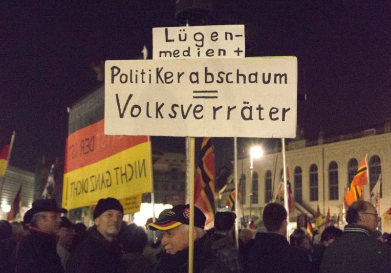 Demonstrace krajně pravicového uskupení Pegida v Německu. 